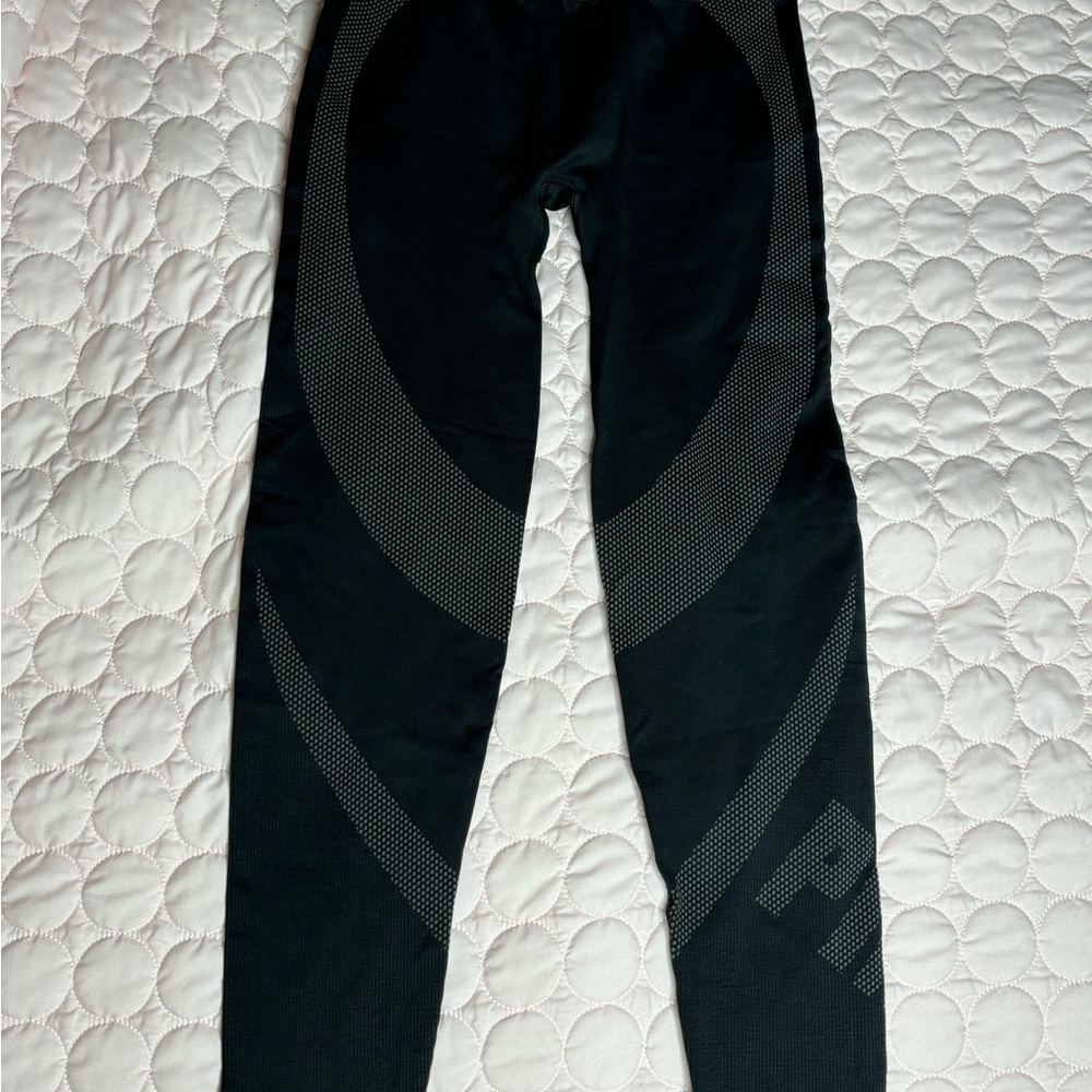 Pink seamless, high waisted, classic leggings